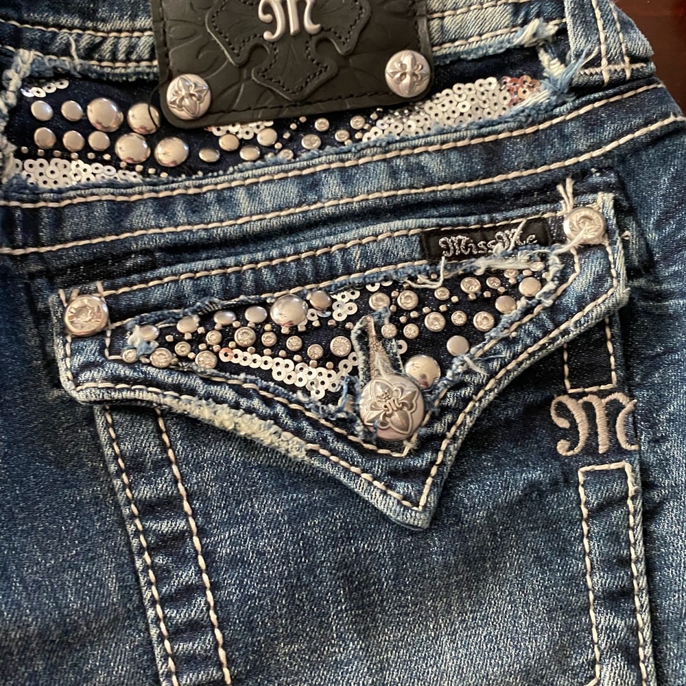 Miss Me Cuffed Capri Size 29